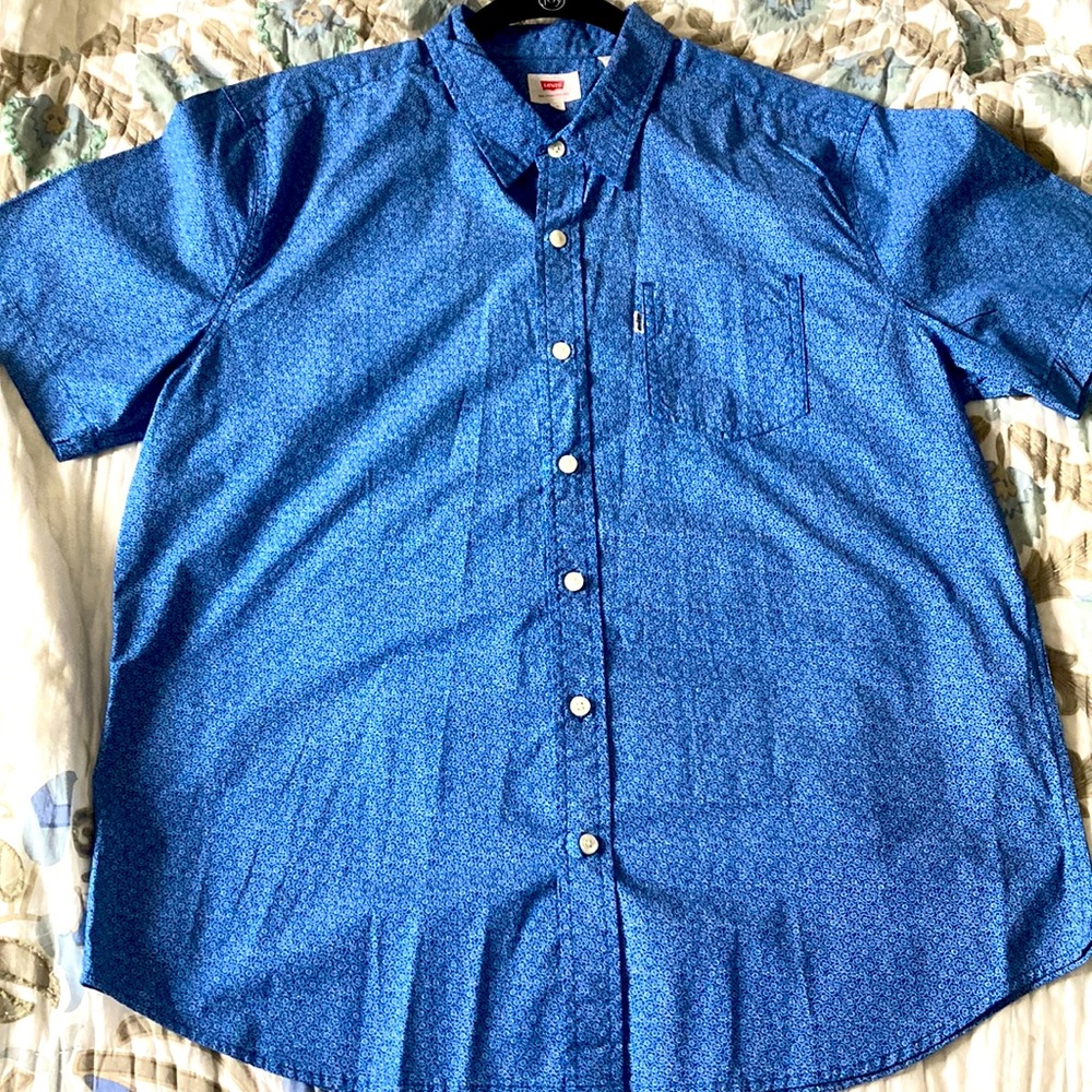 Men’s Levi Short Sleeve Shirt Sz L